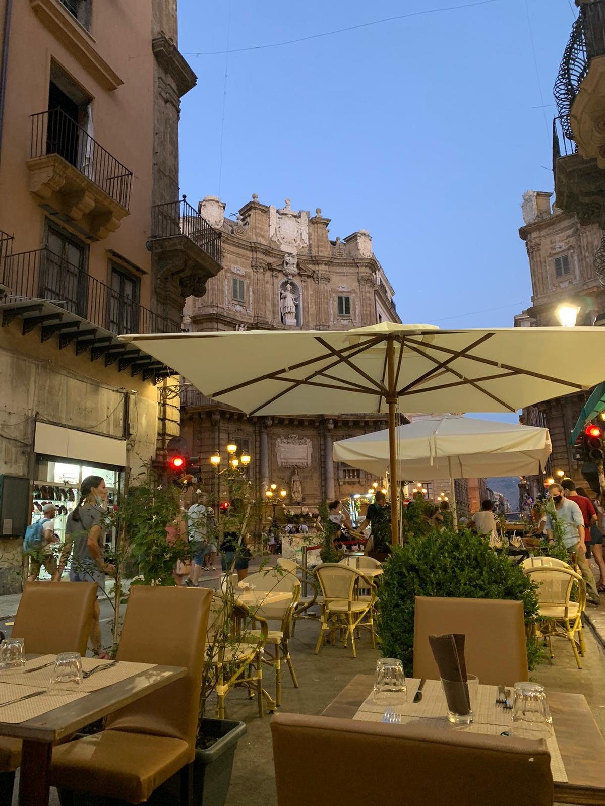 La terrazza dell'Osteria Villena